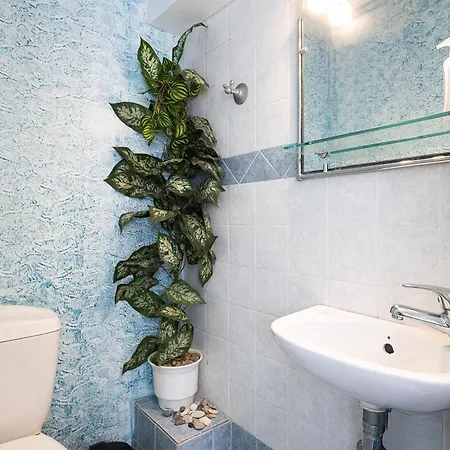 Garden Apartment